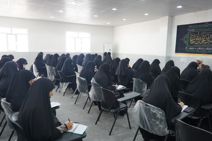 کارگاه‌های بصیرتی ویژه طلاب خواهر مدارس علمیه خواهران اهواز و کارون