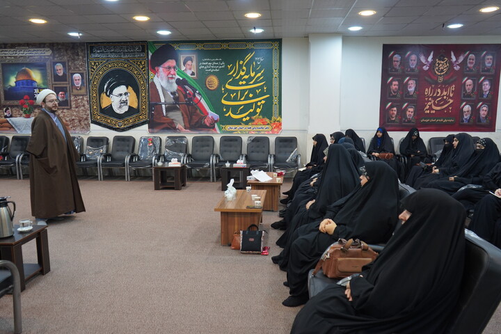 کارگاه‌های بصیرتی ویژه طلاب خواهر مدارس علمیه خواهران اهواز و کارون
