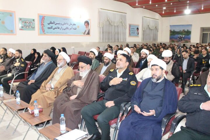 تصاویر/ اولین همایش تخصصی نهج البلاغه نیروی انتظامی استان یزد
