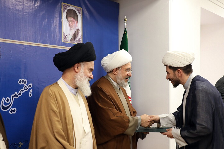 تصویر/ هفتمین همایش کتاب سال حکومت اسلامی