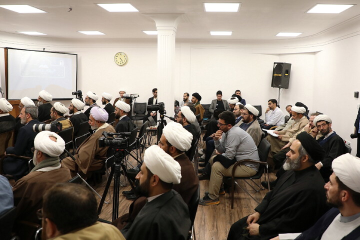 تصویر/ هفتمین همایش کتاب سال حکومت اسلامی