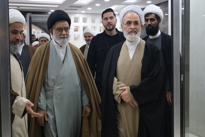 تصاویر/ ورود آیت‌الله اعرافی به بندرعباس