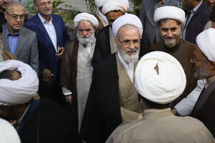 تصاویر/ ورود آیت‌الله اعرافی به بندرعباس