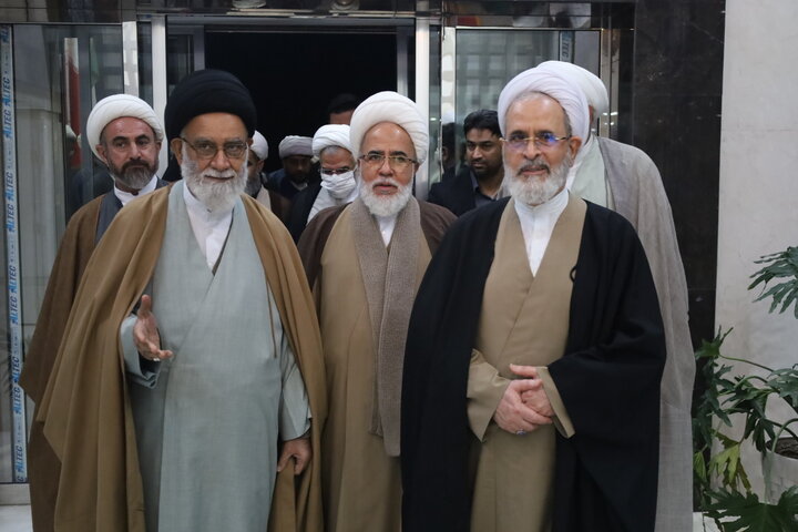 تصاویر/ ورود آیت‌الله اعرافی به بندرعباس