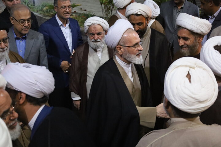 تصاویر/ ورود آیت‌الله اعرافی به بندرعباس