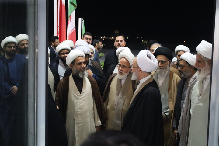 تصاویر/ ورود آیت‌الله اعرافی به بندرعباس