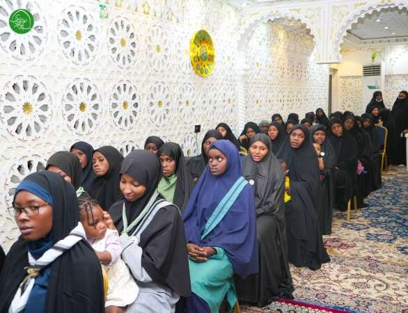 Sayed Zakzaky meets with youths of Abul Fadl Abbas Foundation, describes Imam Hussain, Abul Fadl Abbas as role models