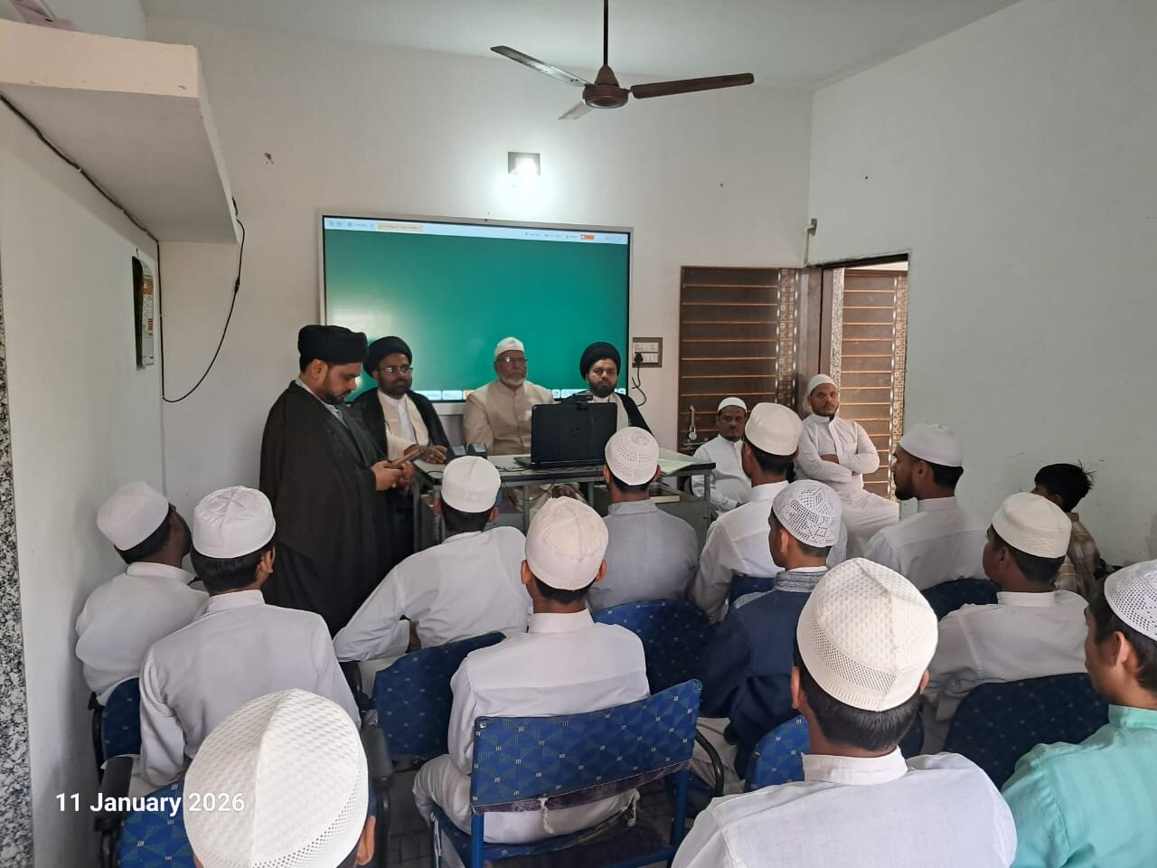 طلبہ میں بین المذاہب تحقیقی و تقابلی مطالعے کا ذوق و شوق ضروری: مولانا ابن حسن املوی