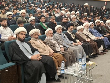 تصاویر/ گردهمایی اساتید، طلاب و مبلغین حوزه علمیه منطقه کاشان برگزار شد
