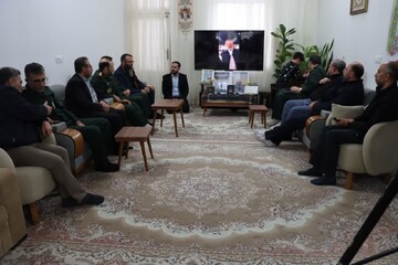 ابلاغ سلام مقام معظم رهبری به خانواده شهیدان اقتدار ملی حجت‌الله نصرتی و حسین حمامیان در شاهرود