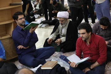 احیای شب نیمه شعبان در حرم حضرت معصومه(س)