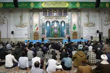 تصاویر/ مراسم گرامیداشت شهدای اغتشاشات اخیر در حرم حضرت معصومه(س)