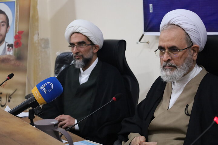 تصاویر/دیدار مدیر حوزه های علمیه با مدیران مدارس علمیه و کادر مرکز مدیریت