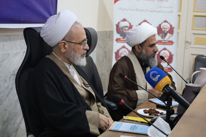 تصاویر/دیدار مدیر حوزه های علمیه با مدیران مدارس علمیه و کادر مرکز مدیریت