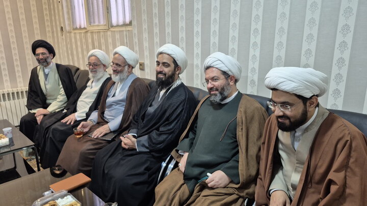 تصاویر/ دیدار آیت‌الله شب‌زنده‌دار با نماینده ولی فقیه در کاشان