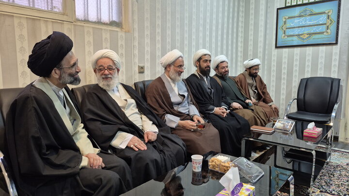تصاویر/ دیدار آیت‌الله شب‌زنده‌دار با نماینده ولی فقیه در کاشان