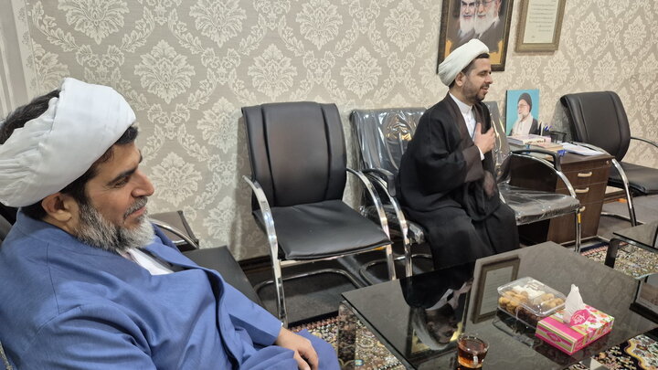 تصاویر/ دیدار آیت‌الله شب‌زنده‌دار با نماینده ولی فقیه در کاشان