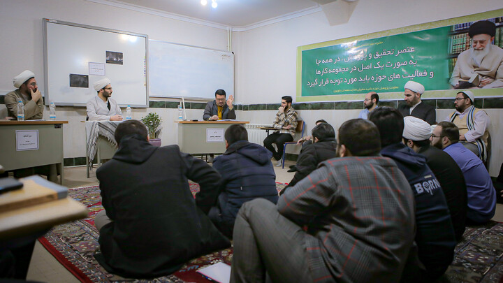 تصاویر/علمی و بصیرتی با موضوع ریشه‌شناسی حمله به اماکن دینی