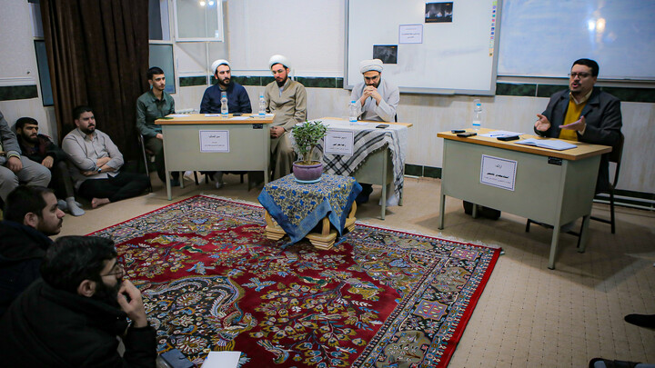 تصاویر/علمی و بصیرتی با موضوع ریشه‌شناسی حمله به اماکن دینی