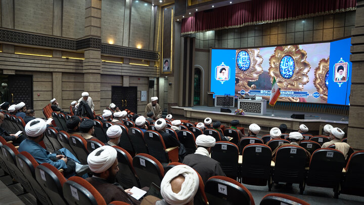 تصاویر/ دوره آموزشی مبلغین اعزامی اوقاف در دهه فجر انقلاب اسلامی