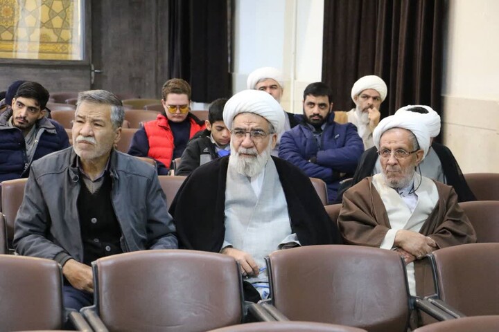 تصاویر|تصاویر همایش طلاب شاهد و ایثارگر حوزه علمیه اصفهان