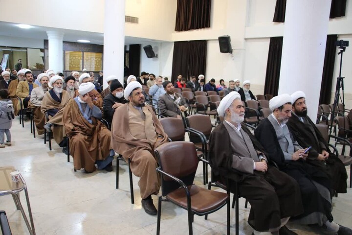 تصاویر|تصاویر همایش طلاب شاهد و ایثارگر حوزه علمیه اصفهان