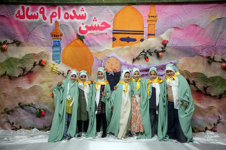 برپایی جشن تکلیف ۲ هزار دختر ۹ ساله در حرم کریمه اهل بیت(س)