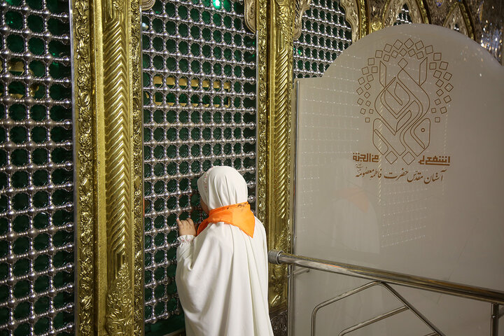 برپایی جشن تکلیف ۲ هزار دختر ۹ ساله در حرم کریمه اهل بیت(س)