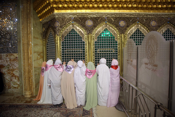 برپایی جشن تکلیف ۲ هزار دختر ۹ ساله در حرم کریمه اهل بیت(س)