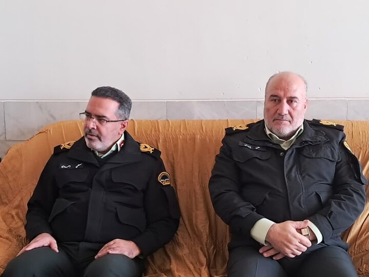 تصاویر/ دیدارهماهنگ کننده فرماندهی کل انتظامی کشور با خانواده معظم شهدا