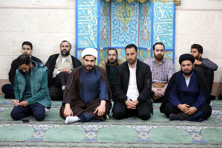 جلسه طلاب و فضلای استان کردستان در قم