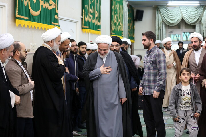 جلسه طلاب و فضلای استان کردستان در قم