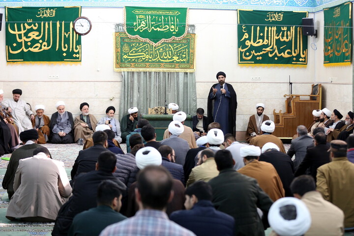 جلسه طلاب و فضلای استان کردستان در قم