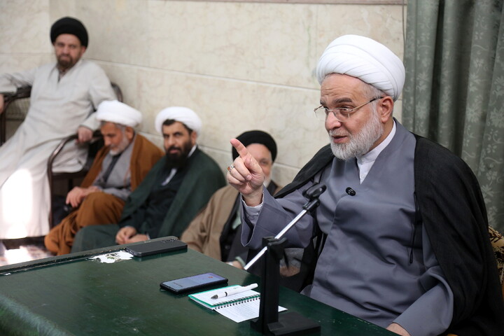 مردم هیچ‌گاه از آرمان‌های انقلاب عقب‌نشینی نکرده‌اند