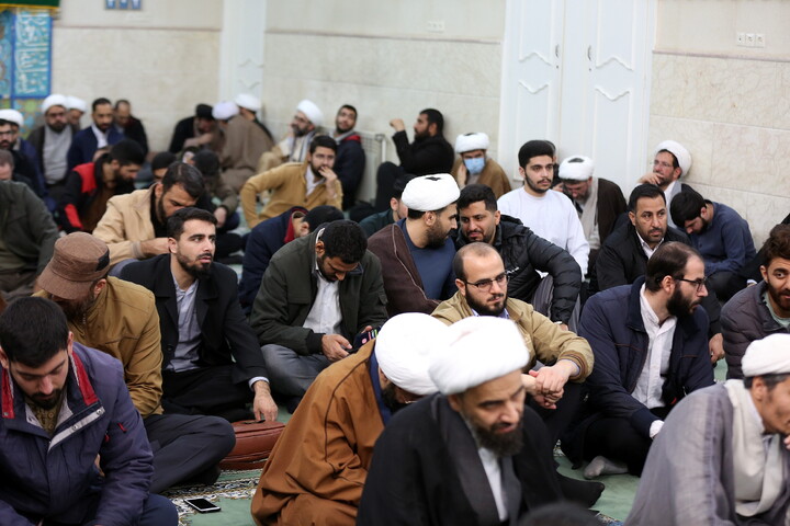 جلسه طلاب و فضلای استان کردستان در قم