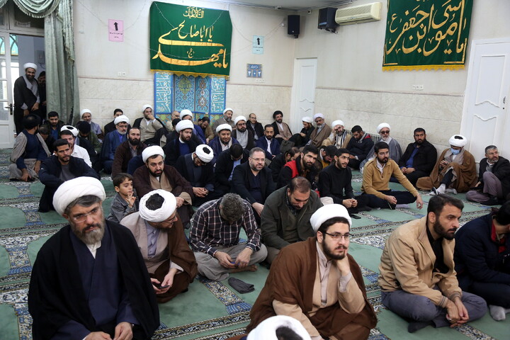 جلسه طلاب و فضلای استان کردستان در قم