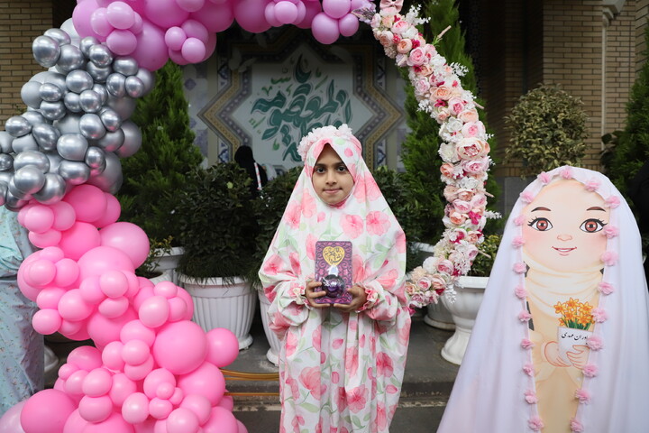 جشنِ شده ام نُه ساله