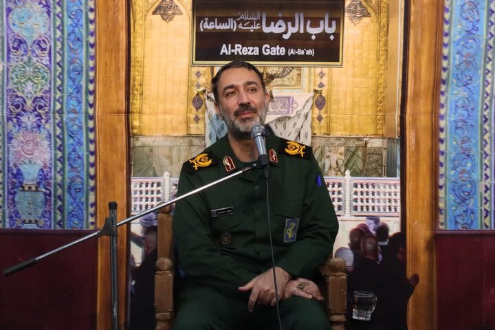 تصاویر/نشست فرمانده سپاه حضرت روح الله با فعالان فرهنگی شهر اراک