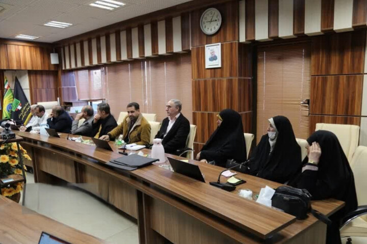 تصاویر/تبیین و بازخوانی حماسه‌های دوران دفاع مقدس برای نسل جوان در اراک