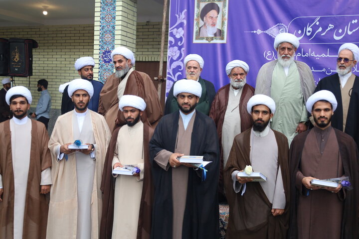 تصاویر/ همایش طلاب و روحانیون استان در شهرستان میناب