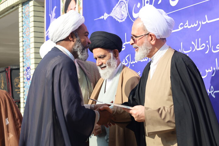 تصاویر/ همایش طلاب و روحانیون استان در شهرستان میناب