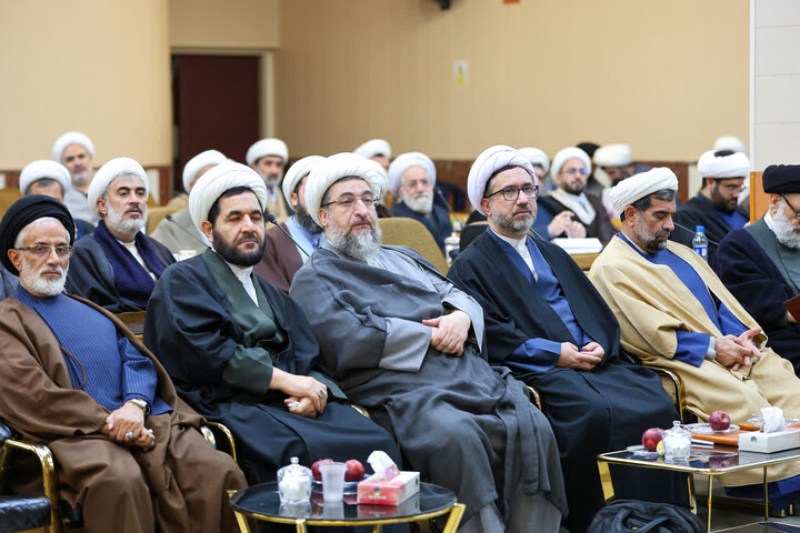 تصاویر |  هجدهمین نشست سالانه امامان جماعت دانشگاه های استان آذربایجان شرقی