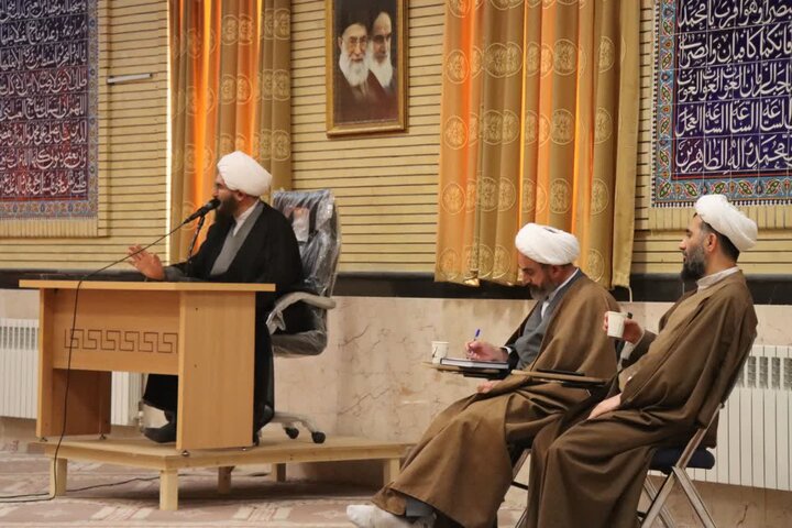 تصاویر/دیدار رئیس شورای سیاست‌گذاری ائمه جمعه کشور، با خانواده‌های ائمه جمعه استان ایلام