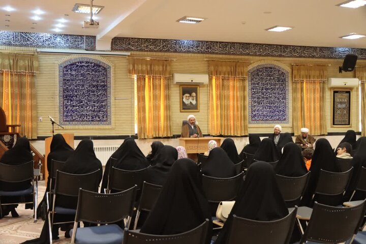تصاویر/دیدار رئیس شورای سیاست‌گذاری ائمه جمعه کشور، با خانواده‌های ائمه جمعه استان ایلام