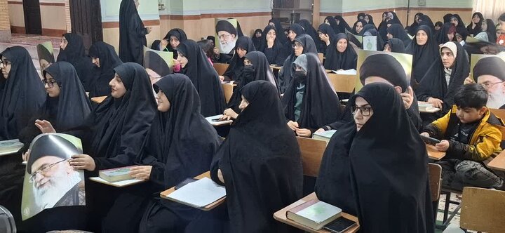 تصاویر/اجتماع طلاب در شهرستان مهران