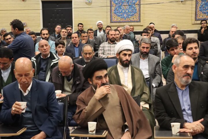 تصاویر/دیدار رئیس شورای سیاست‌گذاری ائمه جمعه کشور با فعالان جبهه انقلاب فرهنگی ایلام