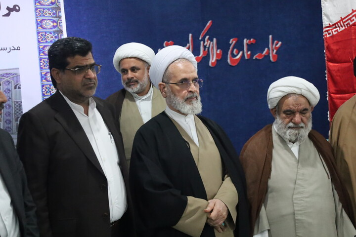 تصاویر/ همایش اساتید و کادر مدارس علمیه استان همراه با آیین تلبس طلاب مدرسه رودان