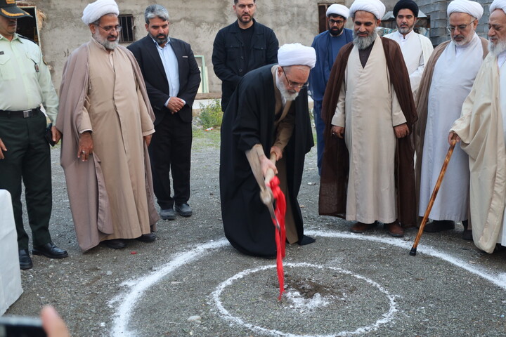 تصاویر/ همایش اساتید و کادر مدارس علمیه استان همراه با آیین تلبس طلاب مدرسه رودان