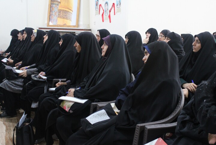 تصاویر/ جلسه تبیینی ویژه مبلغین ماه مبارک رمضان شهر کرمان