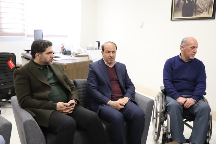 تصاویر/بازدید مدیر کل پارلمانی و امور مجلس بنیاد شهید و امور ایثارگران کشور از موسسه ایثار و روند اجرایی کمیسیون پزشکي در اراک